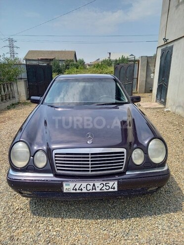 Mercedes E 220 d 1998, 450,000 km - 2.2 l - Masallı