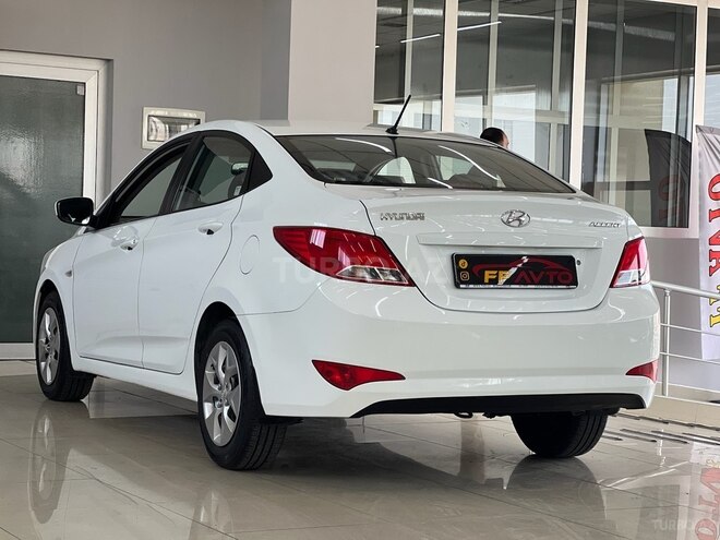 Hyundai Accent 2014, 200,000 km - 1.4 л - Bakı