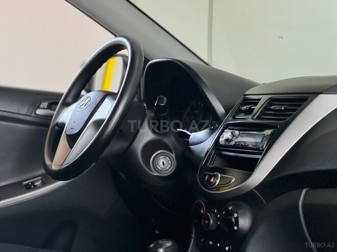 Hyundai Accent 2014, 200,000 km - 1.4 л - Bakı