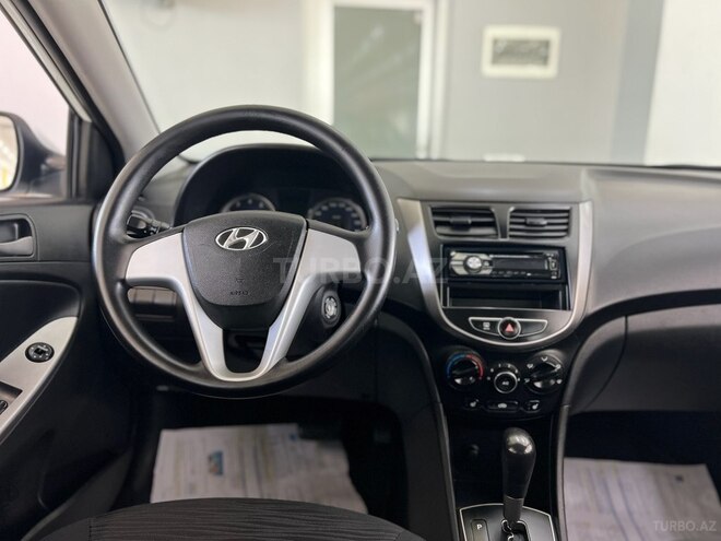 Hyundai Accent 2014, 200,000 km - 1.4 л - Bakı