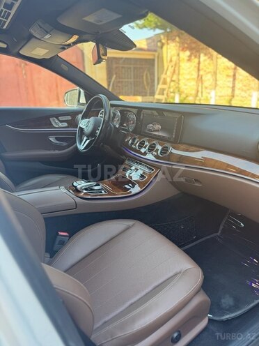Mercedes E 300 4MATIC 2018, 119,000 km - 2.0 л - Bakı