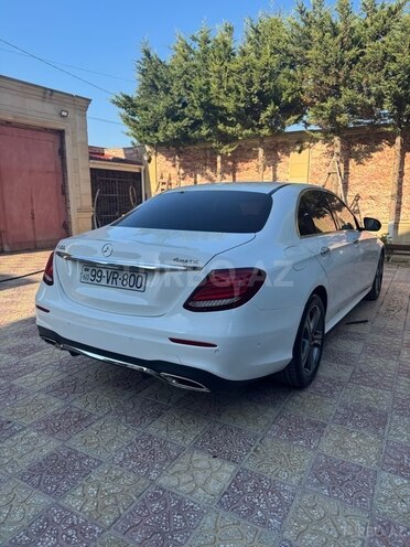 Mercedes E 300 4MATIC 2018, 119,000 km - 2.0 л - Bakı