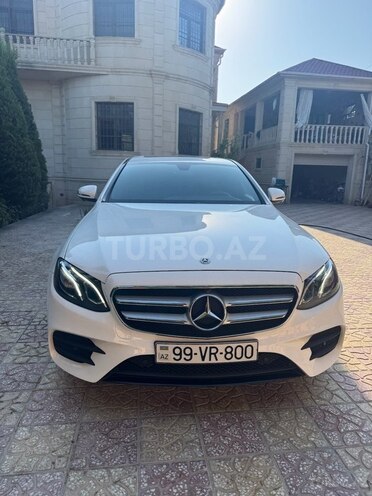 Mercedes E 300 4MATIC 2018, 119,000 km - 2.0 л - Bakı