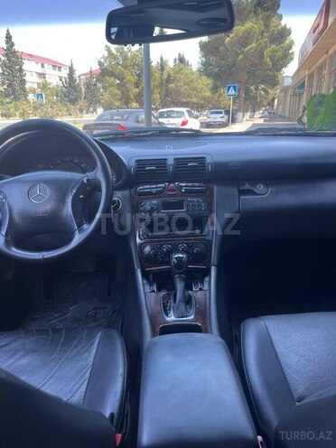 Mercedes C 240 2002, 223,000 km - 2.6 л - Sumqayıt