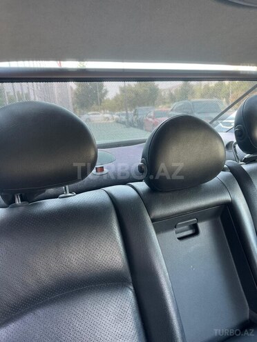 Mercedes C 240 2002, 223,000 km - 2.6 л - Sumqayıt