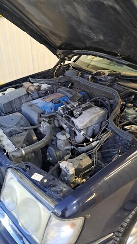 Mercedes E 220 1994, 391,600 km - 2.2 l - Bakı