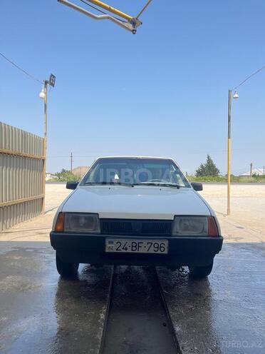 LADA (VAZ) 2109 1987, 300,000 km - 1.5 л - Salyan