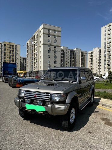 Mitsubishi Pajero 1996, 390,000 km - 2.8 л - Bakı