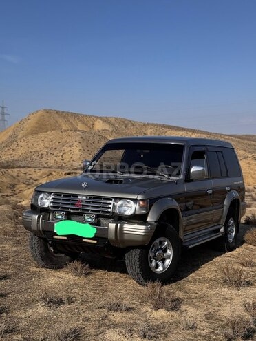 Mitsubishi Pajero 1996, 390,000 km - 2.8 л - Bakı