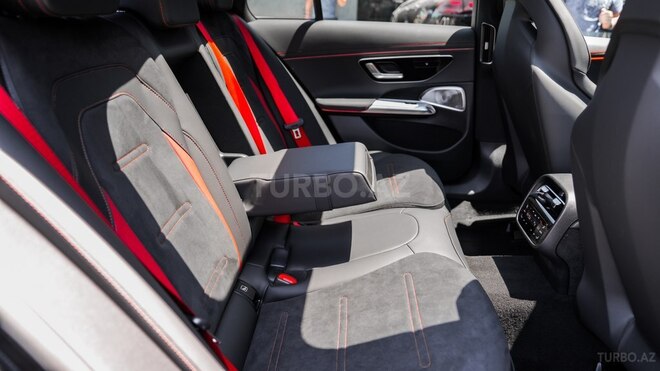 Mercedes E 53 4MATIC+ 2025, 0 km - 3.0 l - Bakı