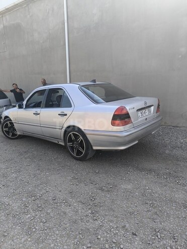 Mercedes C 240 1998, 299,043 km - 2.4 l - Bakı