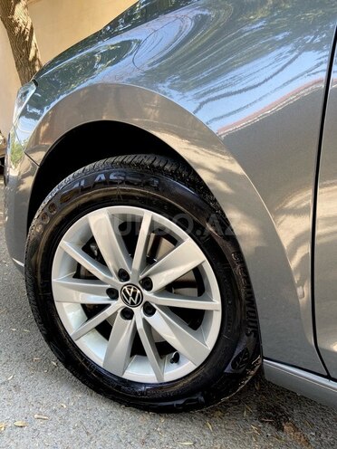 Volkswagen Polo 2021, 53,680 km - 1.6 л - Bakı