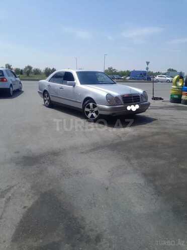 Mercedes E 240 1999, 391,000 km - 2.4 l - Bakı