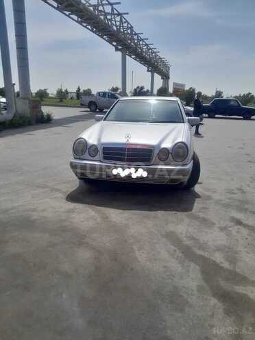 Mercedes E 240 1999, 391,000 km - 2.4 l - Bakı