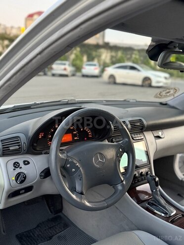 Mercedes C 240 2002, 320,000 km - 2.6 l - Bakı