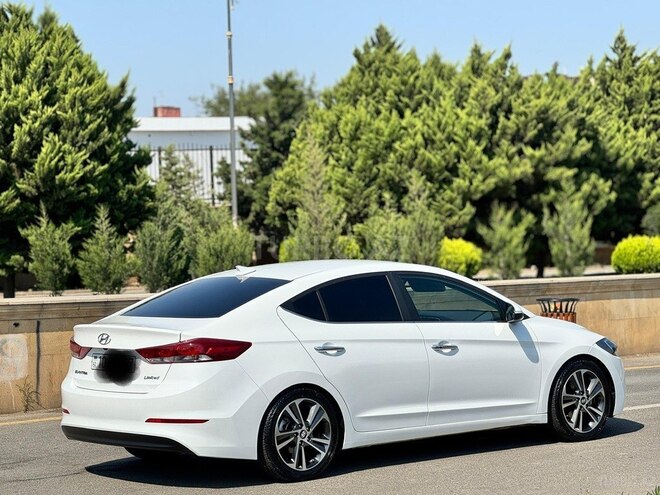 Hyundai Elantra 2017, 105,000 km - 2.0 l - Bakı