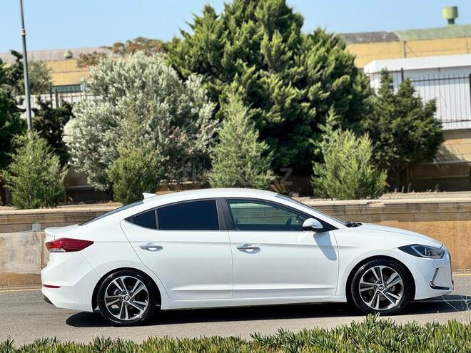 Hyundai Elantra 2017, 105,000 km - 2.0 l - Bakı