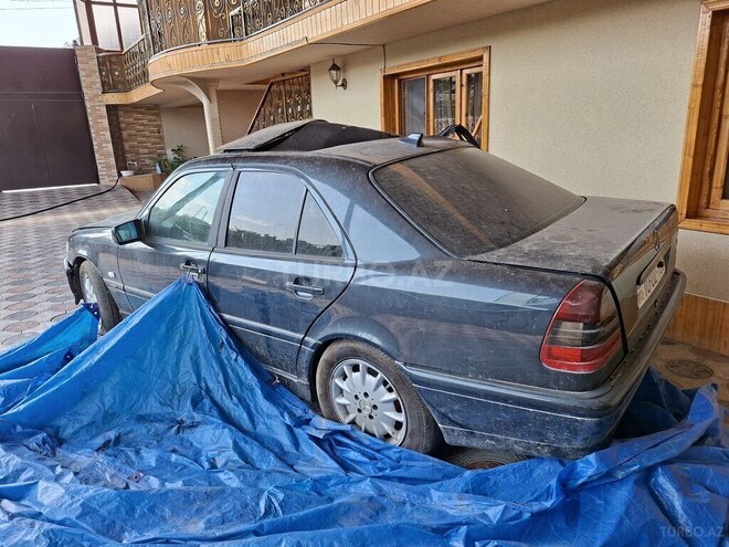 Mercedes C 180 1997, 296,000 km - 1.8 л - Qazax