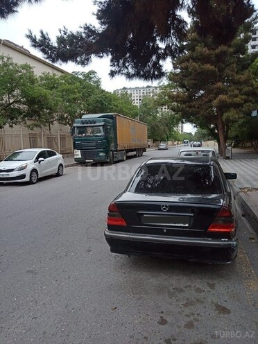Mercedes C 180 1999, 305,776 km - 1.8 л - Bakı