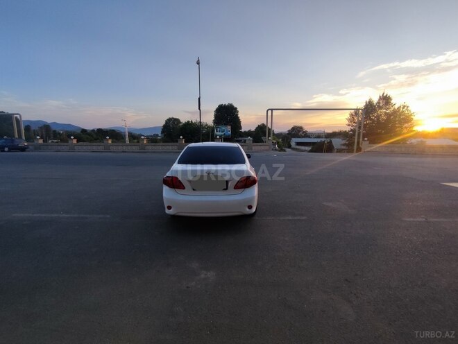 Toyota Corolla 2007, 210,000 km - 1.4 l - Qazax
