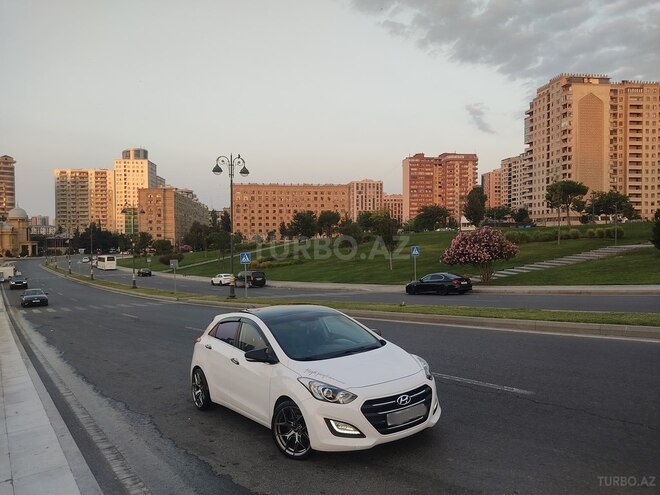 Hyundai i30 2015, 217,442 km - 1.6 l - Bakı