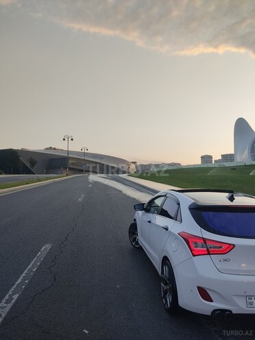 Hyundai i30 2015, 217,442 km - 1.6 l - Bakı