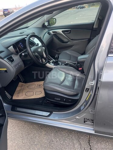 Hyundai Elantra 2014, 211,146 km - 2.0 l - Bakı