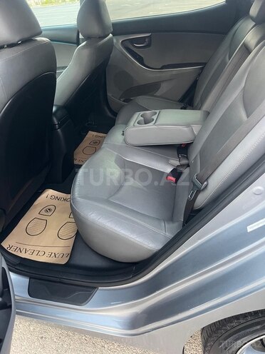 Hyundai Elantra 2014, 211,146 km - 2.0 l - Bakı