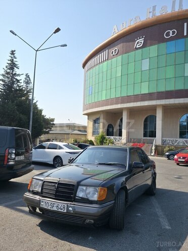 Mercedes E 200 1993, 365,000 km - 2.0 l - Bakı
