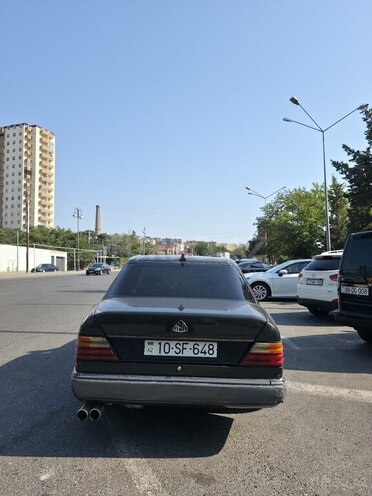Mercedes E 200 1993, 365,000 km - 2.0 l - Bakı