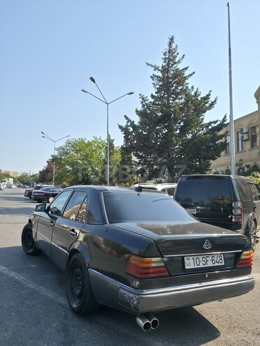 Mercedes E 200 1993, 365,000 km - 2.0 l - Bakı