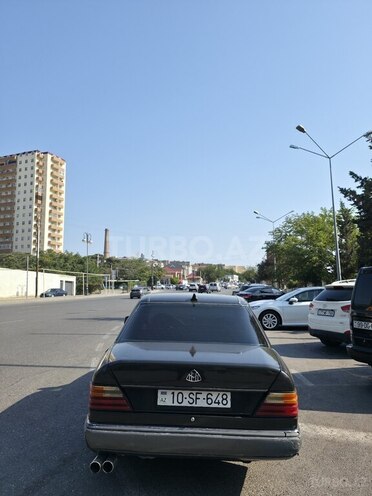 Mercedes E 200 1993, 365,000 km - 2.0 l - Bakı