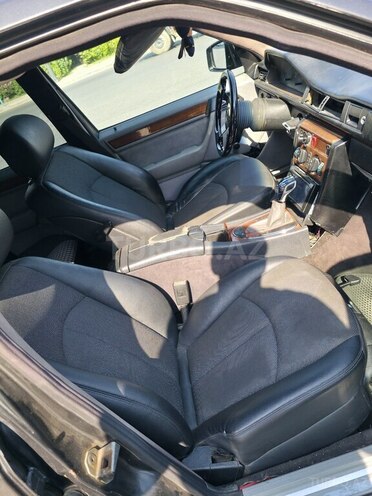 Mercedes E 200 1993, 365,000 km - 2.0 l - Bakı