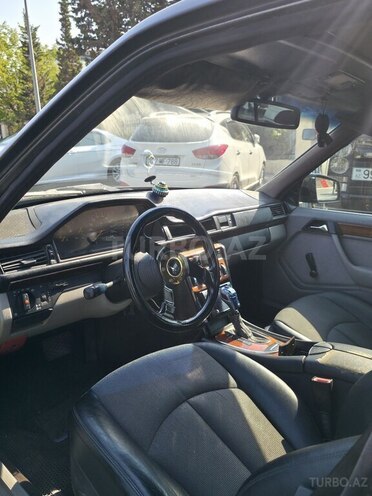 Mercedes E 200 1993, 365,000 km - 2.0 l - Bakı
