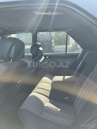 Mercedes E 200 1993, 365,000 km - 2.0 l - Bakı