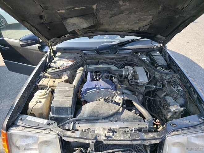 Mercedes E 200 1993, 365,000 km - 2.0 l - Bakı