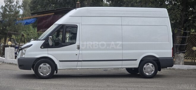 Ford Transit 2010, 157,679 km - 2.4 l - Quba