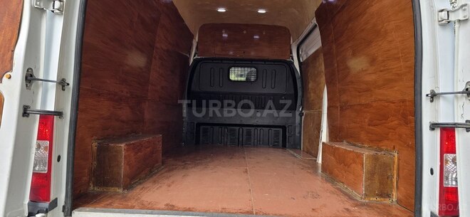 Ford Transit 2010, 157,679 km - 2.4 l - Quba