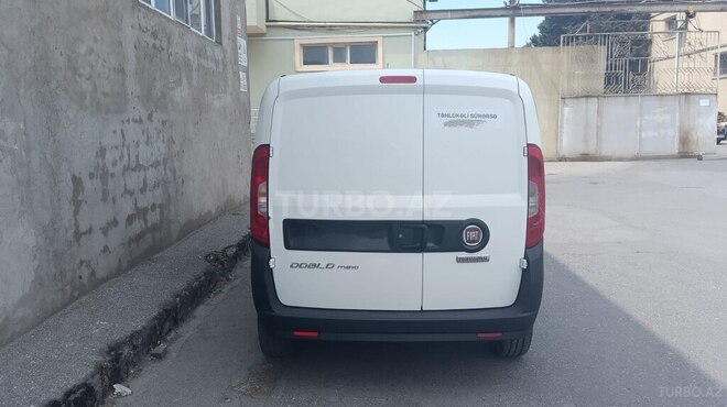 Fiat Doblo 2019, 120,000 km - 1.4 l - Bakı