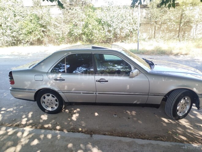 Mercedes C 250 d 1996, 369,725 km - 2.5 л - Bakı