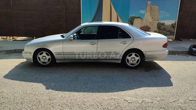 Mercedes E 220 d 2000, 400,000 km - 2.2 l - Bakı