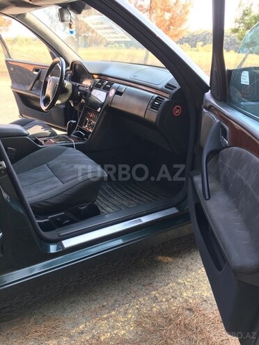Mercedes E 220 d 2001, 300,000 km - 2.2 l - Masallı