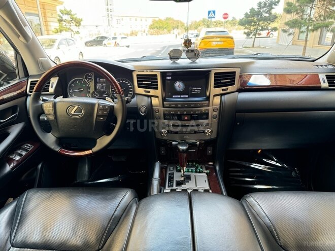 Lexus LX 570 2013, 180,000 km - 5.7 l - Bakı