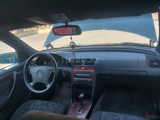 Mercedes C 220 d 2000, 233,558 km - 2.2 l - Cəlilabad