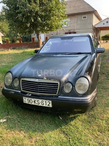 Mercedes E 220 d 1998, 480,000 km - 2.2 l - Masallı