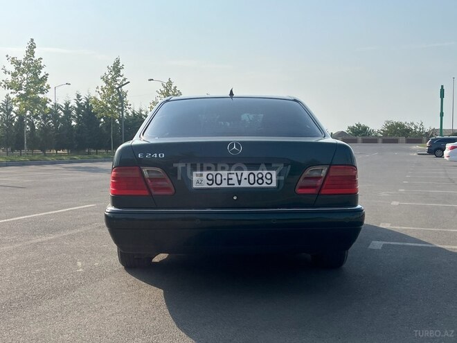 Mercedes E 240 1998, 246,368 km - 2.4 l - Salyan