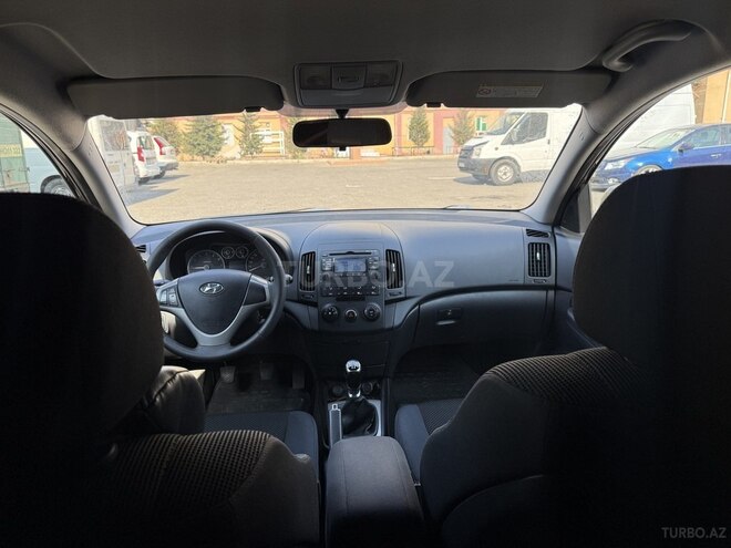 Hyundai i30 2010, 208,000 km - 1.4 л - Bakı