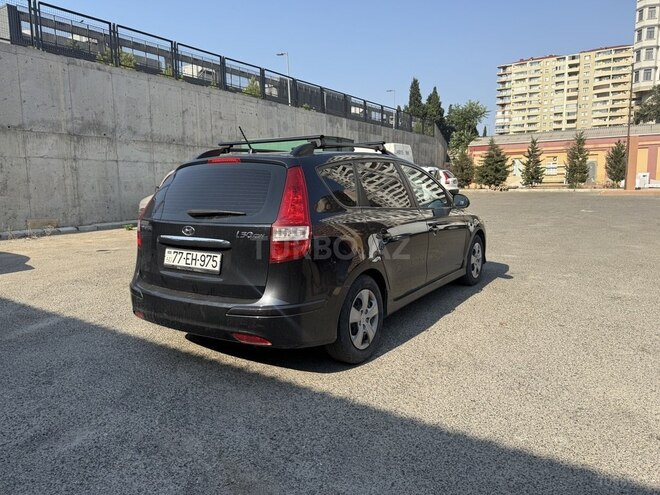 Hyundai i30 2010, 208,000 km - 1.4 л - Bakı