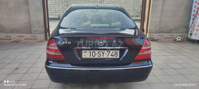 Mercedes E 260 2002, 316,500 km - 2.6 l - Xaçmaz