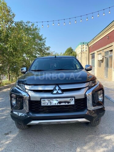Mitsubishi L200 2023, 82,000 km - 2.4 l - Bakı